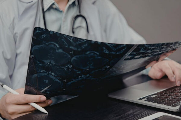 How Diagnostic Imaging Supports Early Detection of Age-Related Conditions